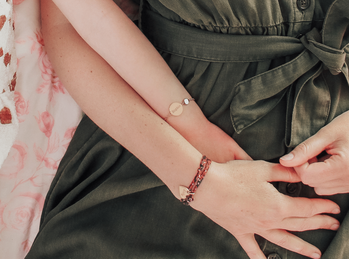Notre sélection de bracelets personnalisés pour la fête des mères