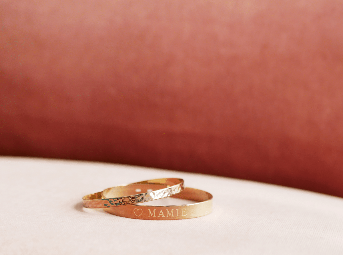 Idée Gravure Bracelet : Un mot doux pour les mamies
